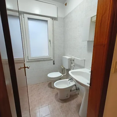 Welcoming For Five Guests In Rosolina Daire